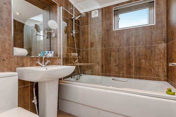 Langford Premier - Cheddar Woods Resort & Spa, Cheddar