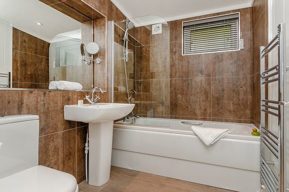 Wedmore Premier - Cheddar Woods Resort & Spa, Cheddar