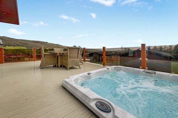 Cheddar Lodge Premier - Cheddar Woods Resort & Spa, Cheddar