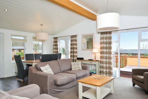 Axbridge Lodge Premier - Cheddar Woods Resort & Spa, Cheddar