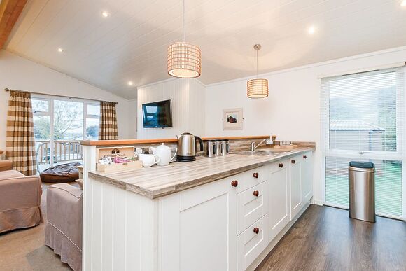 Typical Glastonbury Lodge Premier