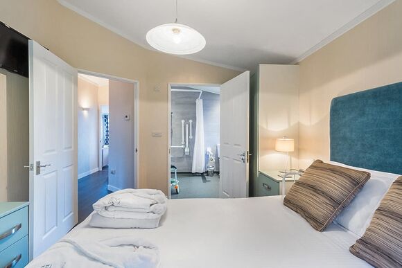 Cheddar Lodge Premier WF - Cheddar Woods Resort & Spa, Cheddar