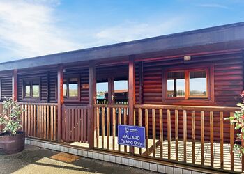 Mallard Lodge - Bosworth Lakeside Lodges, Market Bosworth, near Nuneaton