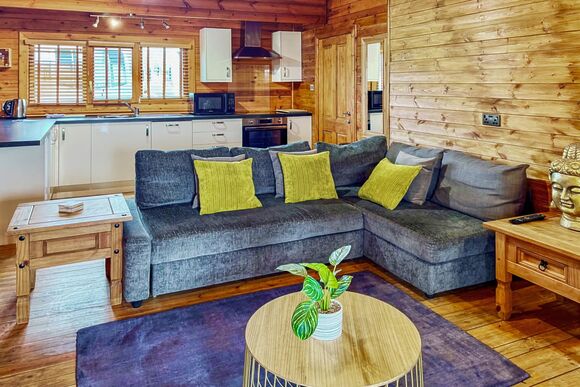 Drake Lodge - Bosworth Lakeside Lodges, Market Bosworth, near Nuneaton