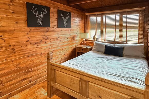 Drake Lodge - Bosworth Lakeside Lodges, Market Bosworth, near Nuneaton