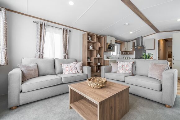 Robyn Lodge - Bosworth Lakeside Lodges, Market Bosworth, near Nuneaton