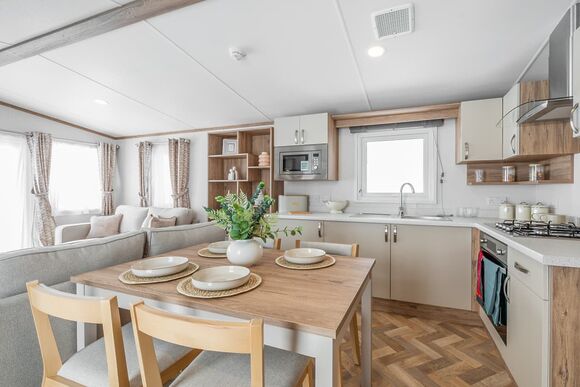 Robyn Lodge - Bosworth Lakeside Lodges, Market Bosworth, near Nuneaton