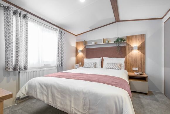 Robyn Lodge - Bosworth Lakeside Lodges, Market Bosworth, near Nuneaton