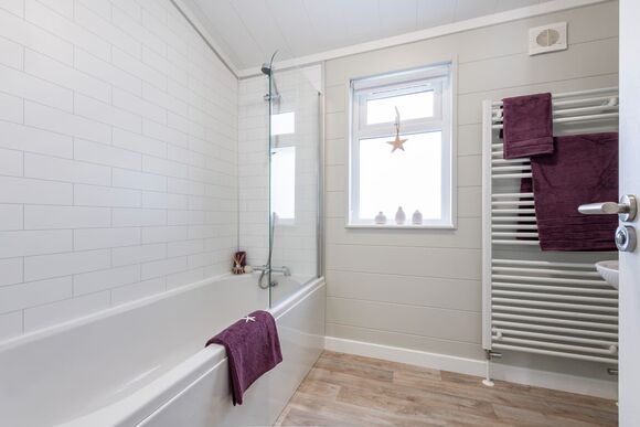 Cuckoo Lodge - Bosworth Lakeside Lodges, Market Bosworth, near Nuneaton