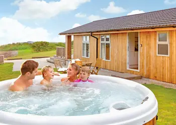 Gwenver - Caddy’s Corner Lodges, Carnmenellis, Nr Falmouth