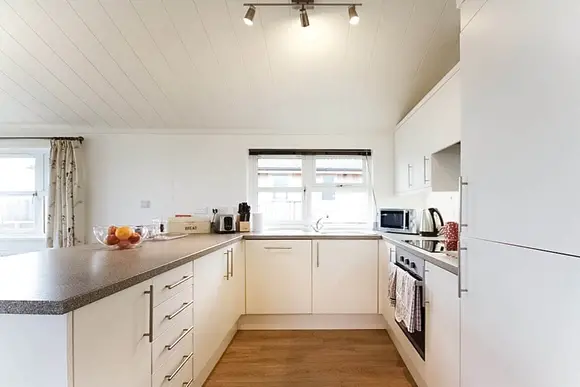 Gwenver - Caddy’s Corner Lodges, Carnmenellis, Nr Falmouth