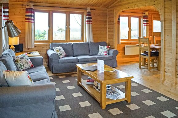 Bassets - Caddy&rsquo;s Corner Lodges, Carnmenellis, Nr Falmouth