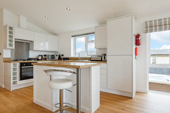 St Mary’s - Caddy’s Corner Lodges, Carnmenellis, Nr Falmouth