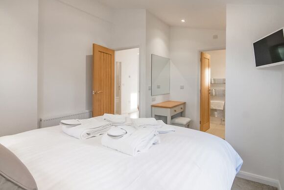 Tresco - Caddy&rsquo;s Corner Lodges, Carnmenellis, Nr Falmouth