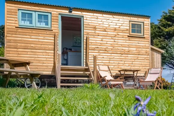 St Mawes - Caddy&rsquo;s Corner Lodges, Carnmenellis, Nr Falmouth