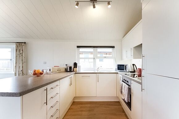 Hendra - Caddy&rsquo;s Corner Lodges, Carnmenellis, Nr Falmouth