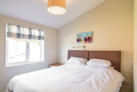 Perran - Caddy&rsquo;s Corner Lodges, Carnmenellis, Nr Falmouth