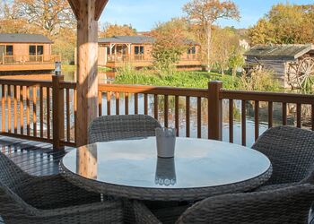 Pelican Lodge - Caistor Lakes Lodges, Caistor, Market Rasen