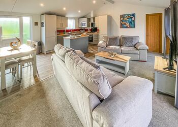 Cygnet Lodge - Caistor Lakes Lodges, Caistor, Market Rasen