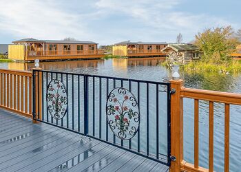 Cygnet Lodge - Caistor Lakes Lodges, Caistor, Market Rasen