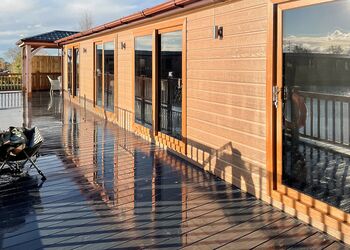 Stork Lodge - Caistor Lakes Lodges, Caistor, Market Rasen