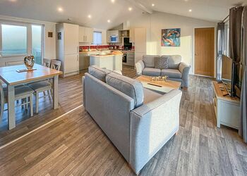 Wagtail Lodge - Caistor Lakes Lodges, Caistor, Market Rasen