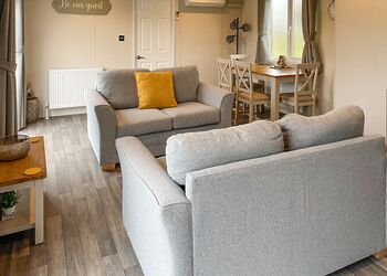Osprey Lodge - Caistor Lakes Lodges, Caistor, Market Rasen