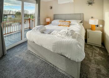 Osprey Lodge - Caistor Lakes Lodges, Caistor, Market Rasen