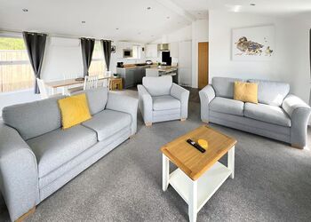 Kittiwake Lodge - Caistor Lakes Lodges, Caistor, Market Rasen