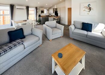 Lapwing Lodge - Caistor Lakes Lodges, Caistor, Market Rasen