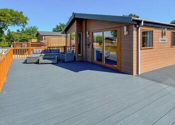 Sandpiper Lodge - Caistor Lakes Lodges, Caistor, Market Rasen