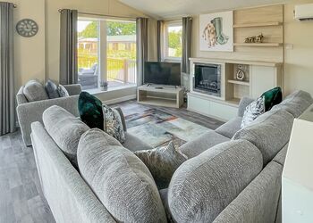 Sandpiper Lodge - Caistor Lakes Lodges, Caistor, Market Rasen