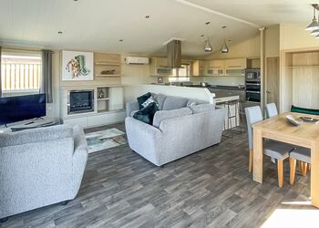 Sandpiper Lodge - Caistor Lakes Lodges, Caistor, Market Rasen