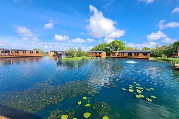 Caistor Lakes Lodges