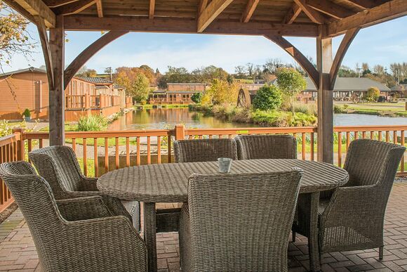 Teal Lodge - Caistor Lakes Lodges, Caistor, Market Rasen