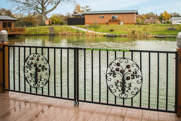 Mallard Lodge - Caistor Lakes Lodges, Caistor, Market Rasen