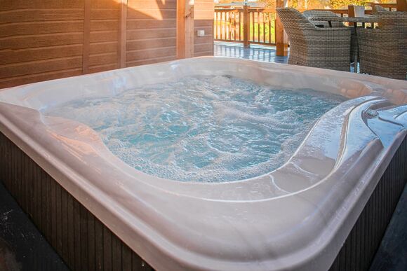 Pelican Lodge - Caistor Lakes Lodges, Caistor, Market Rasen