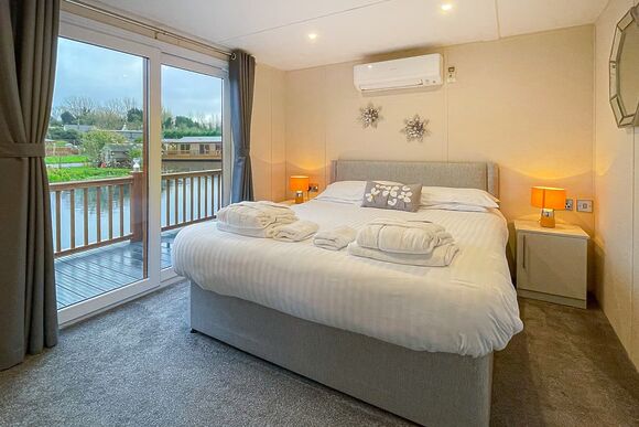 Pelican Lodge - Caistor Lakes Lodges, Caistor, Market Rasen
