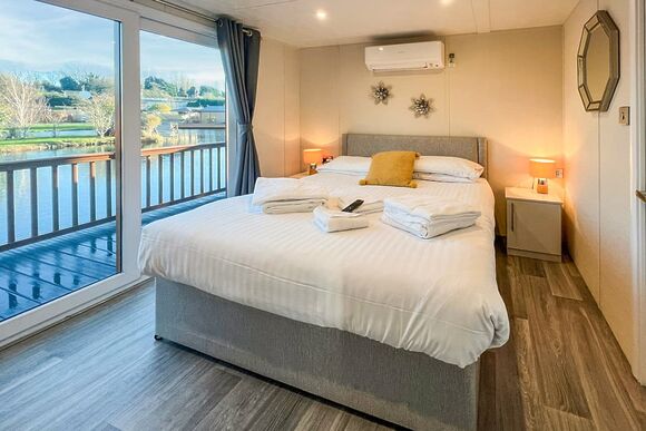Puffin Lodge - Caistor Lakes Lodges, Caistor, Market Rasen
