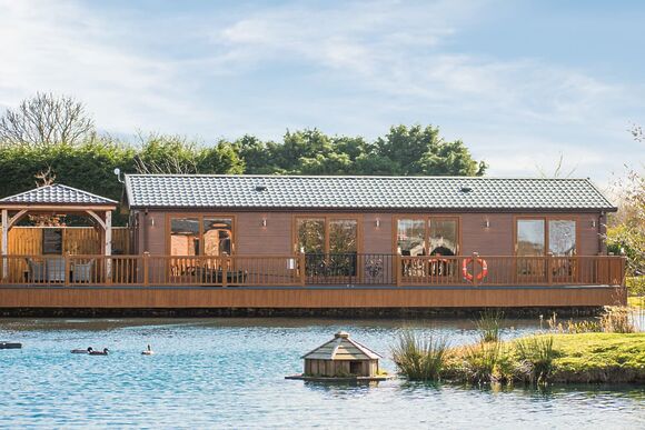 Cygnet Lodge - Caistor Lakes Lodges, Caistor, Market Rasen