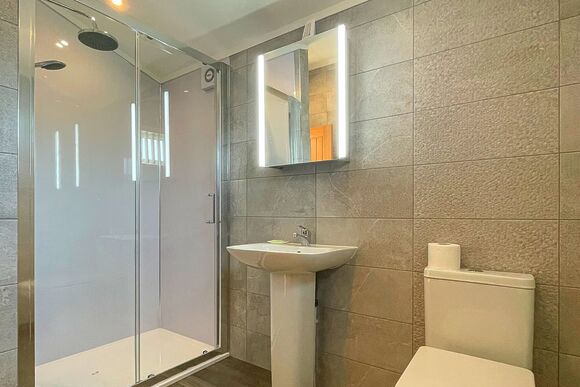 Stork Lodge - Caistor Lakes Lodges, Caistor, Market Rasen