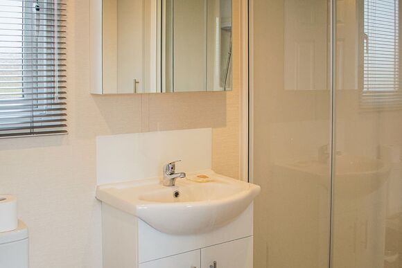 Osprey Lodge - Caistor Lakes Lodges, Caistor, Market Rasen