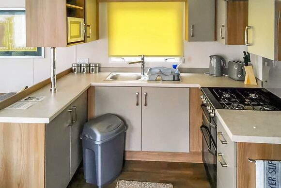 Bordeaux Escape - Calvine Holiday Park, Pitlochry