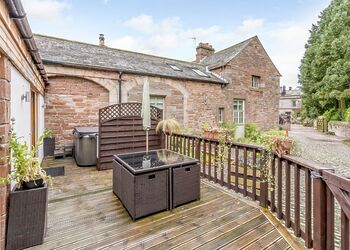 The Carriage House - Calthwaite Hall Lodges, Calthwaite, Nr Penrith