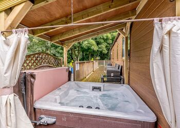 Dexter - Calthwaite Hall Lodges, Calthwaite, Nr Penrith