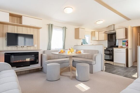 Gold  2 Caravan (Pet) - Carlton Meres Holiday Park, Saxmundham