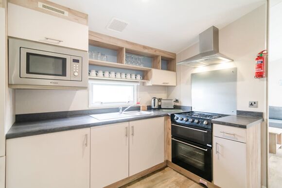 Gold  4 Caravan (Pet) - Carlton Meres Holiday Park, Saxmundham