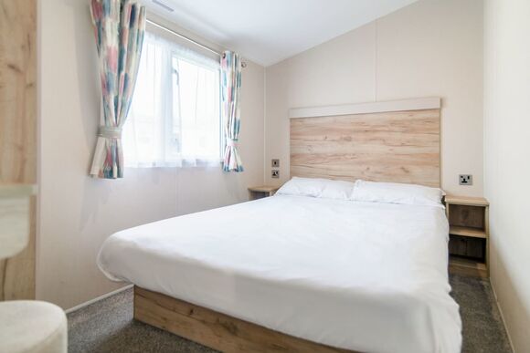 Gold  4 Caravan (Pet) - Carlton Meres Holiday Park, Saxmundham