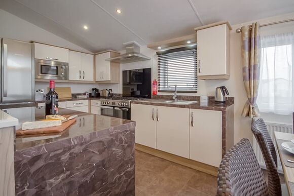 Gold  Lodge 3 - Carlton Meres Holiday Park, Saxmundham