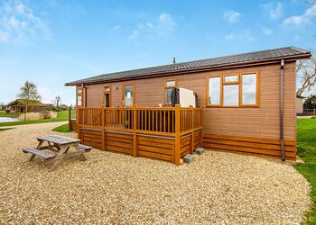 Kingfisher - Camper UK Leisure Park, Swinethorpe, Nr Lincoln